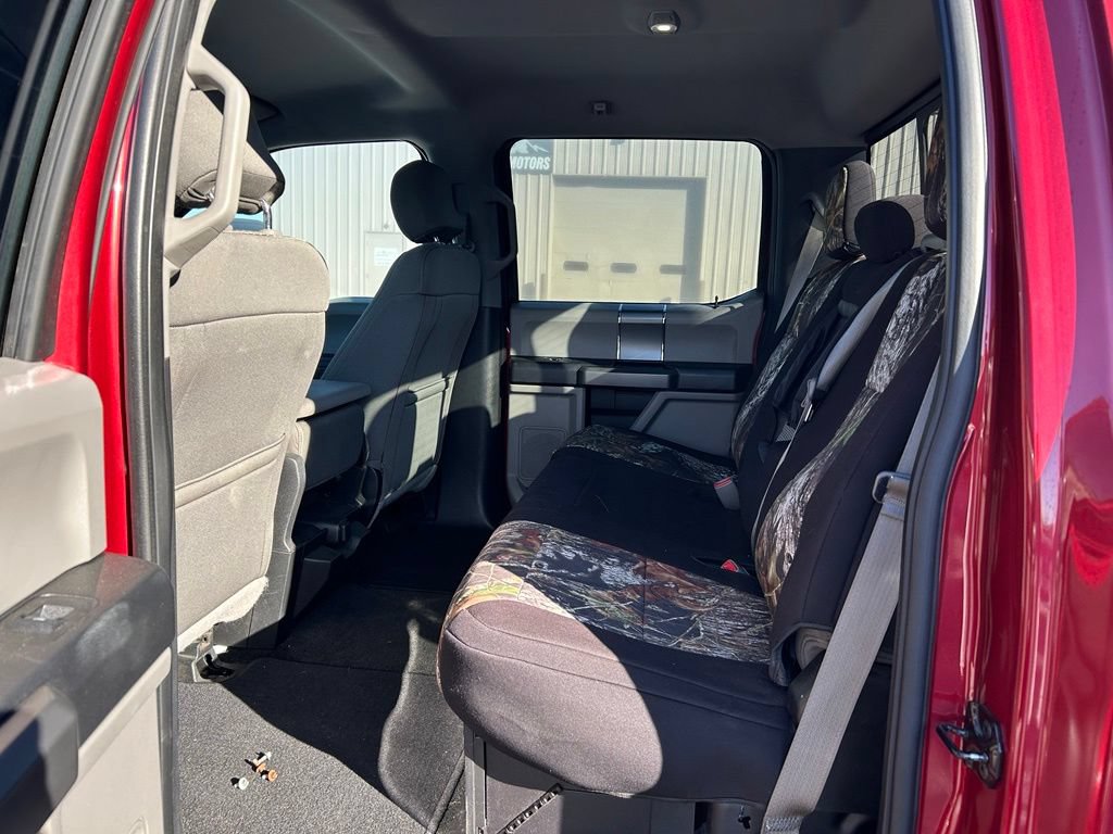 Used 2017 Ford F250 XLT w/ XLT Premium Package AWD/4WD image 5