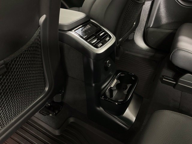 Certified 2024 Volvo XC90 T8 Plus w/ Protection Package Premier AWD/4WD image 15