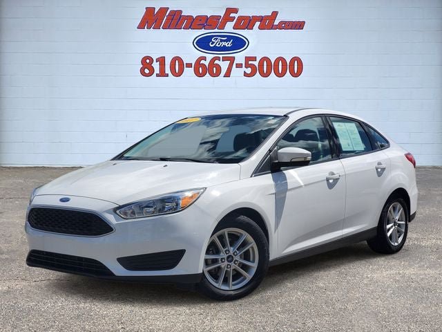Used 2017 Ford Focus SE FWD image 1