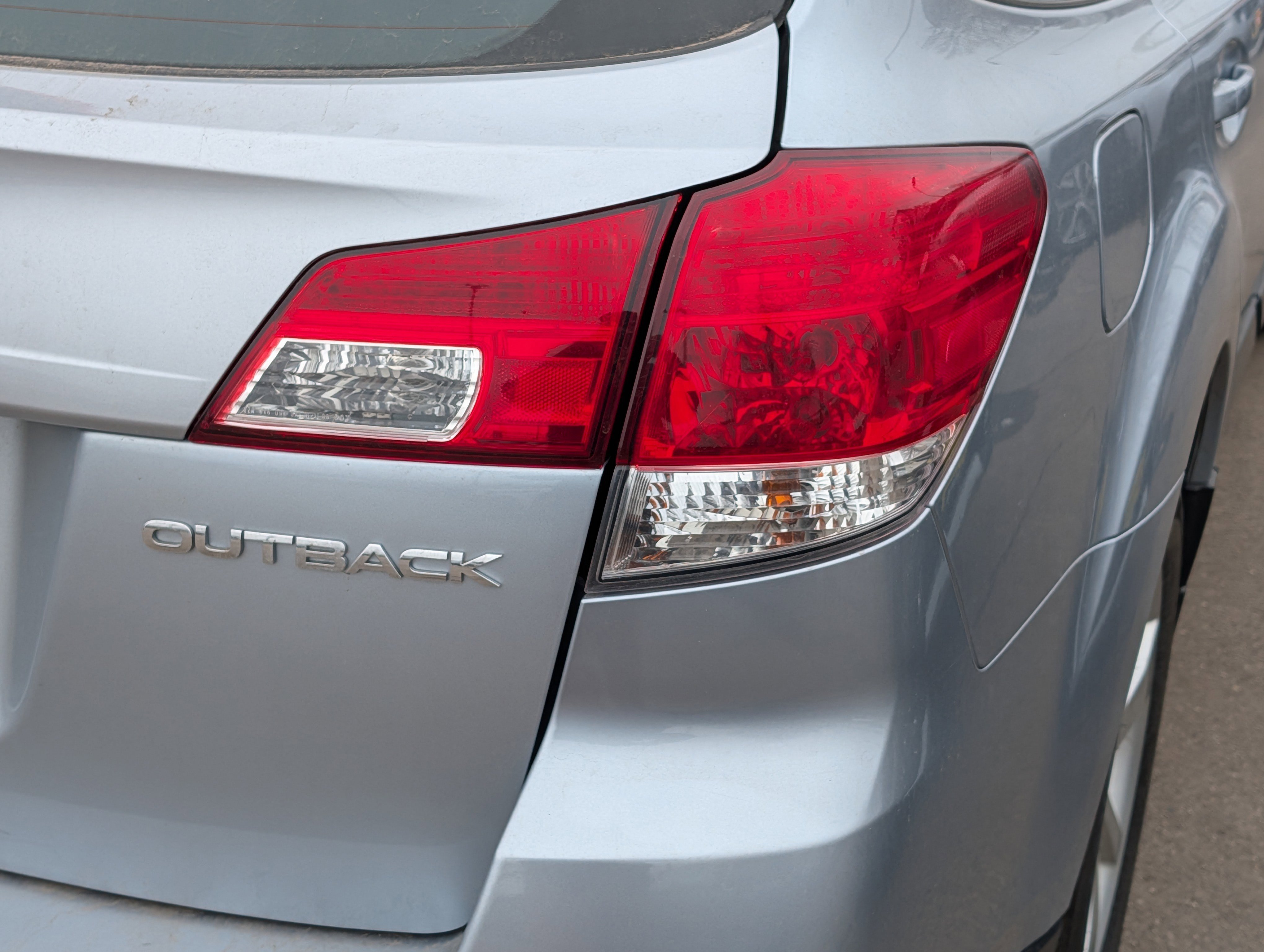 Used 2014 Subaru Outback 2.5i w/ Alloy Wheel Package image 17