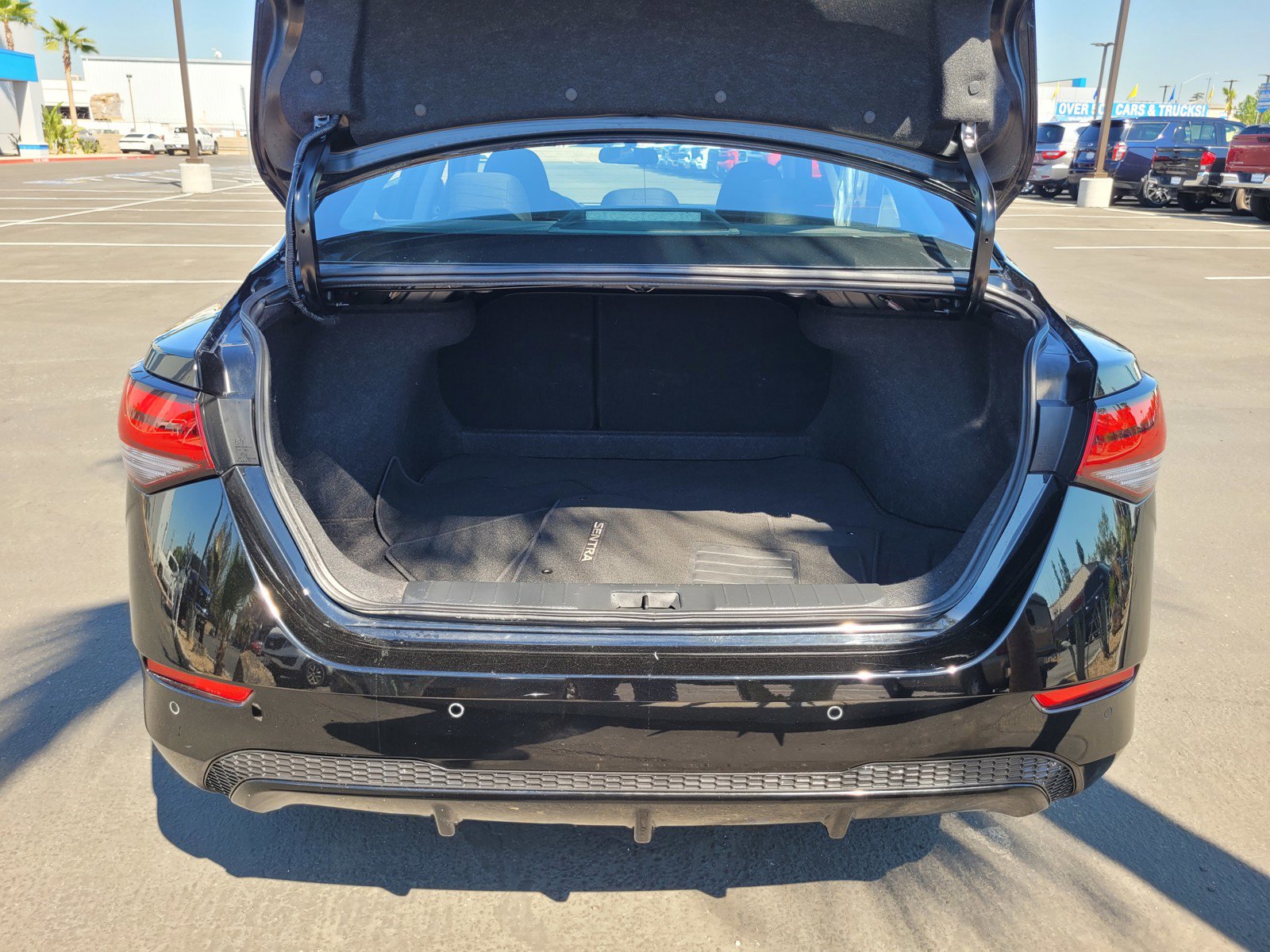 Used 2025 Nissan Sentra SV image 27