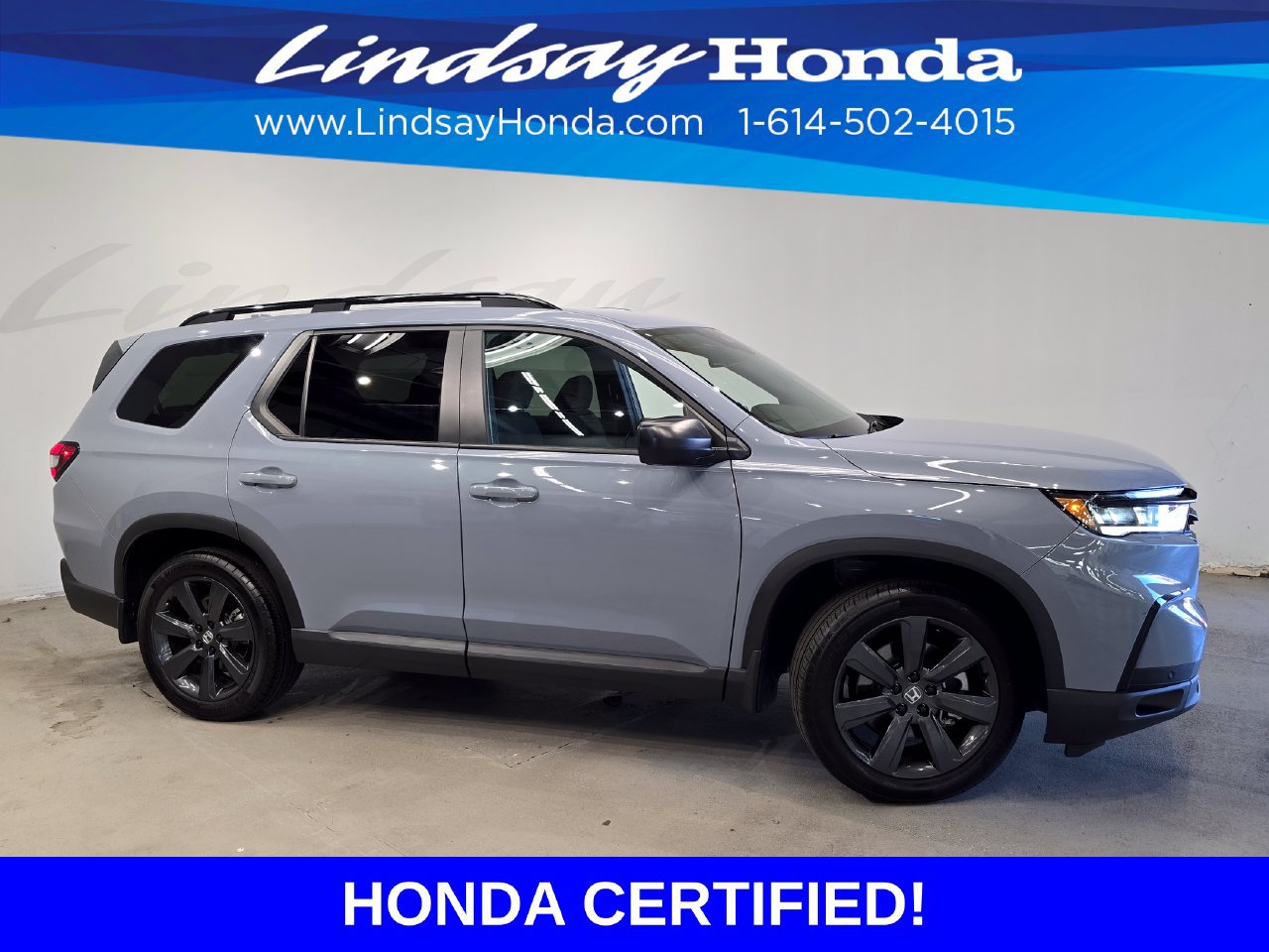 Certified 2025 Honda Pilot Sport image 3