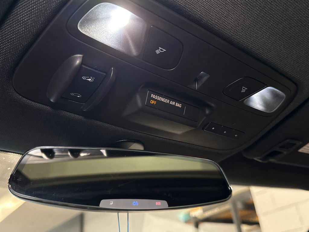 Used 2018 Chevrolet Camaro SS image 25