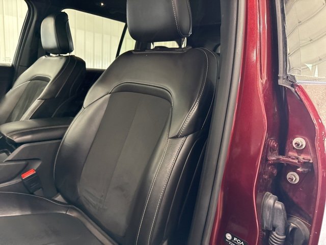 Used 2024 Jeep Grand Cherokee Altitude image 23