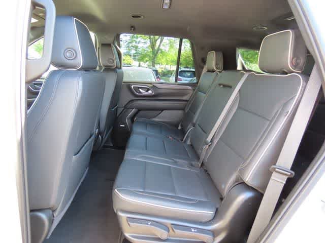 Used 2024 GMC Yukon SLT AWD/4WD image 13