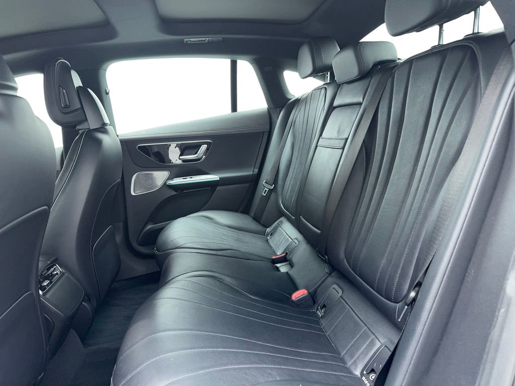 Used 2023 Mercedes-Benz EQE 500 4MATIC Sedan w/ Exclusive Trim Package image 37