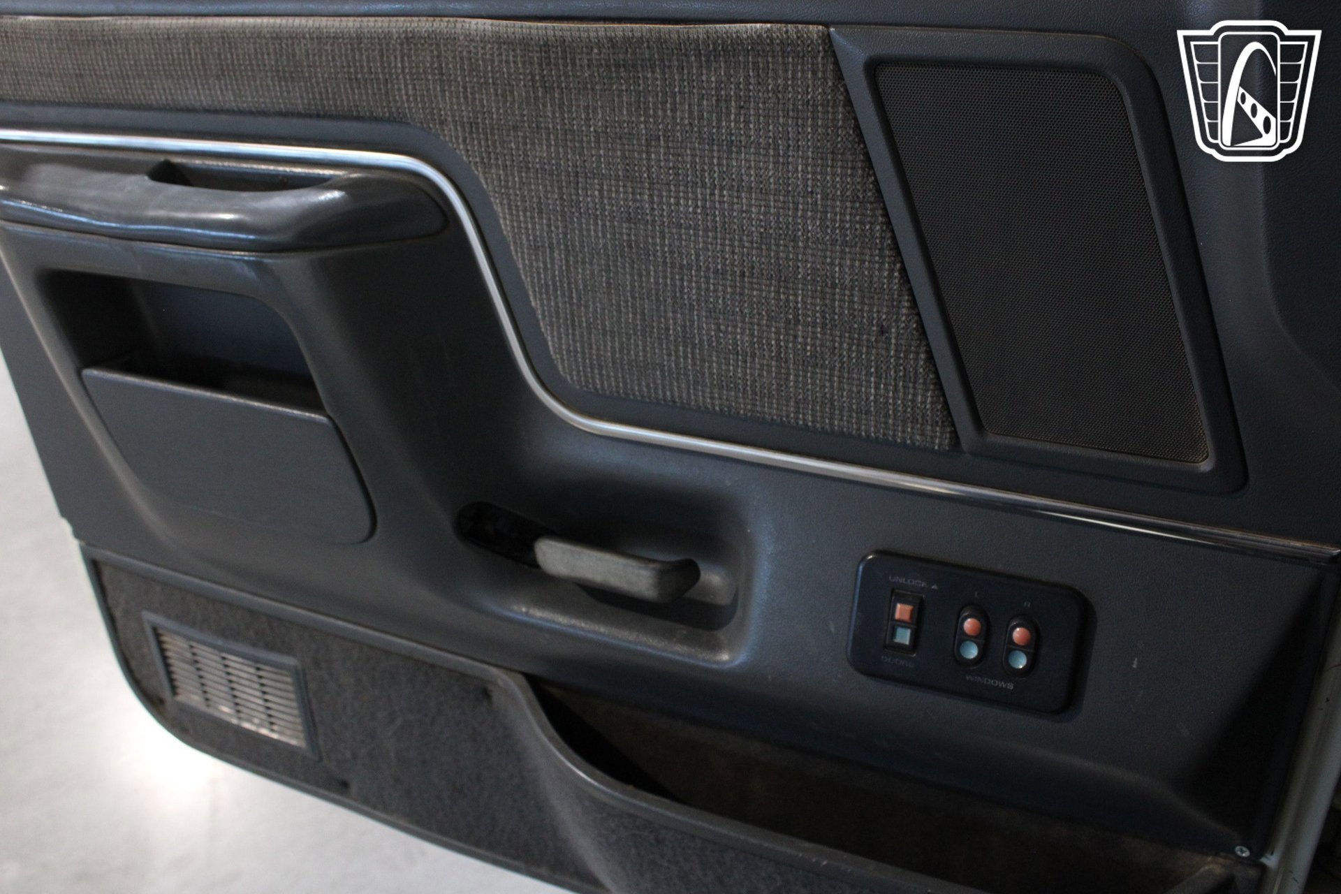 Used 1990 Ford F150 4x4 Regular Cab image 38