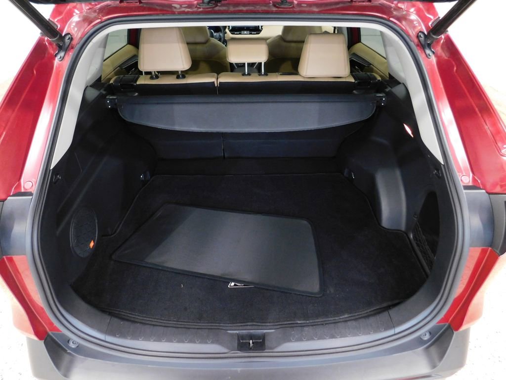 Used 2020 Toyota RAV4 Limited w/ Carpet Mat Package image 77