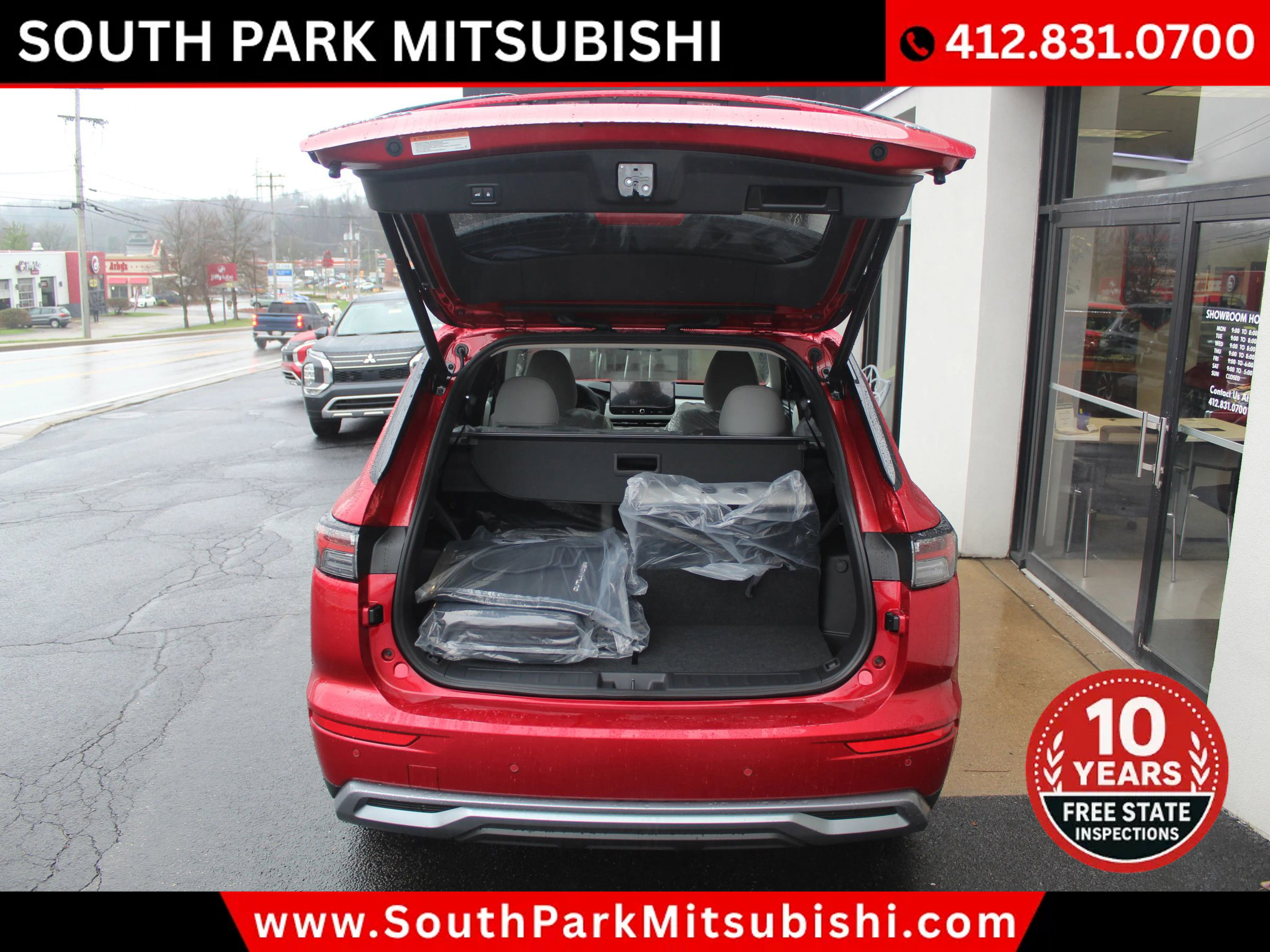 New 2025 Mitsubishi Outlander SE image 31