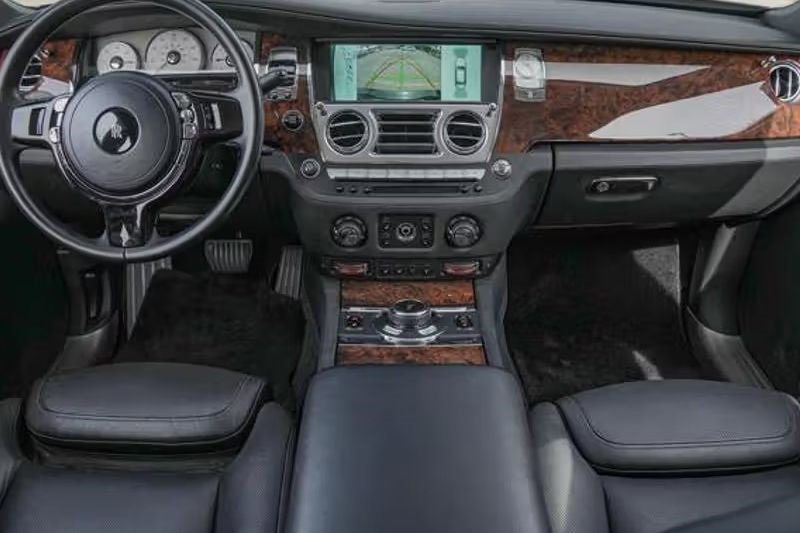 Certified 2016 Rolls-Royce Ghost Extended Wheelbase image 40