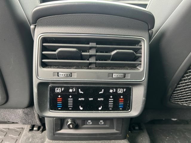 Used 2022 Audi Q8 Premium Plus AWD/4WD image 19