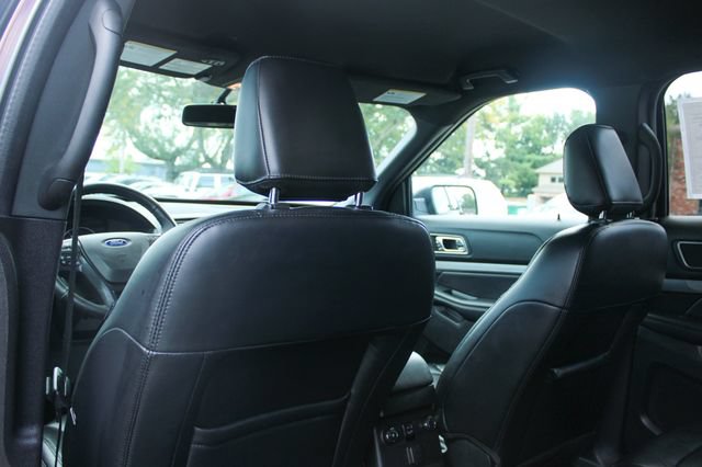 Used 2019 Ford Explorer XLT w/ Equipment Group 202A FWD image 31