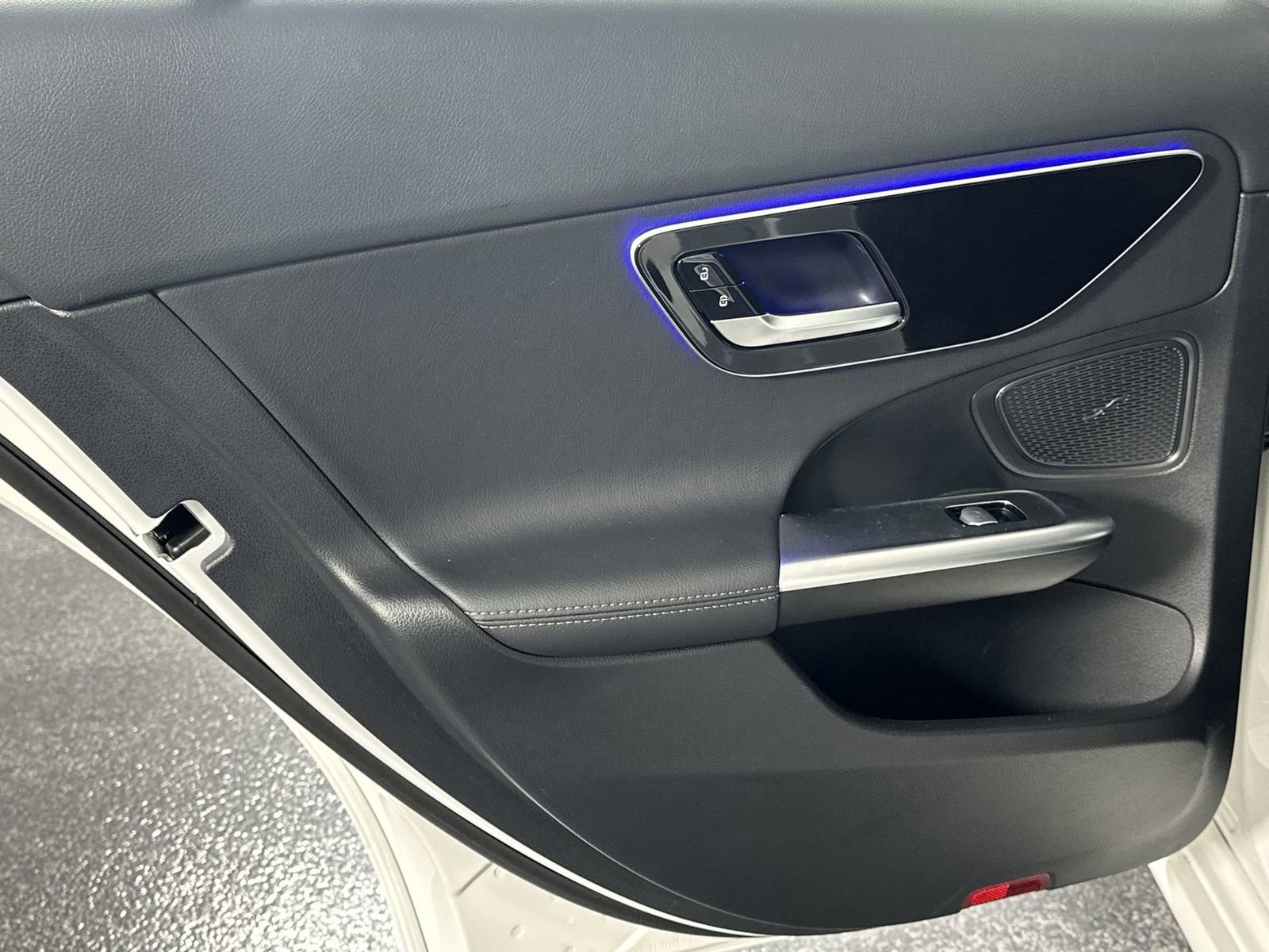 Used 2025 Mercedes-Benz C 300 Sedan image 33