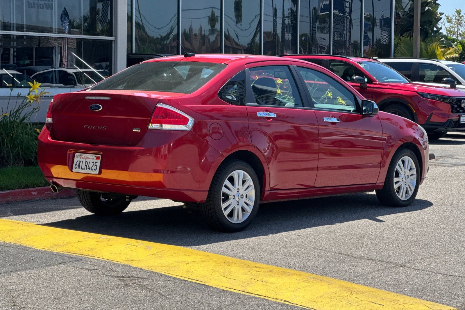 Used 2010 Ford Focus SEL FWD image 5