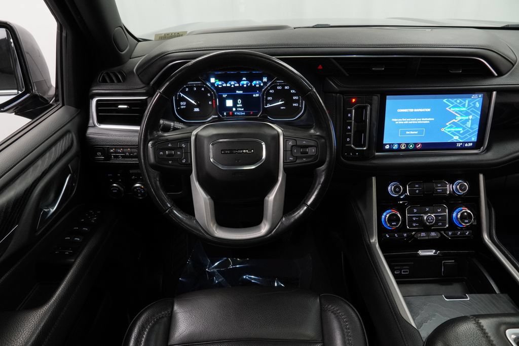 Used 2021 GMC Yukon XL Denali w/ Denali Premium Package AWD/4WD image 14