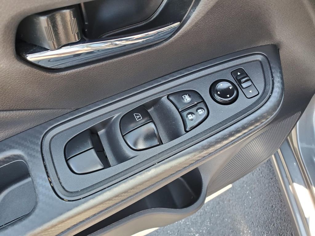 Certified 2025 Nissan Versa SV w/ Trunk Package FWD image 18