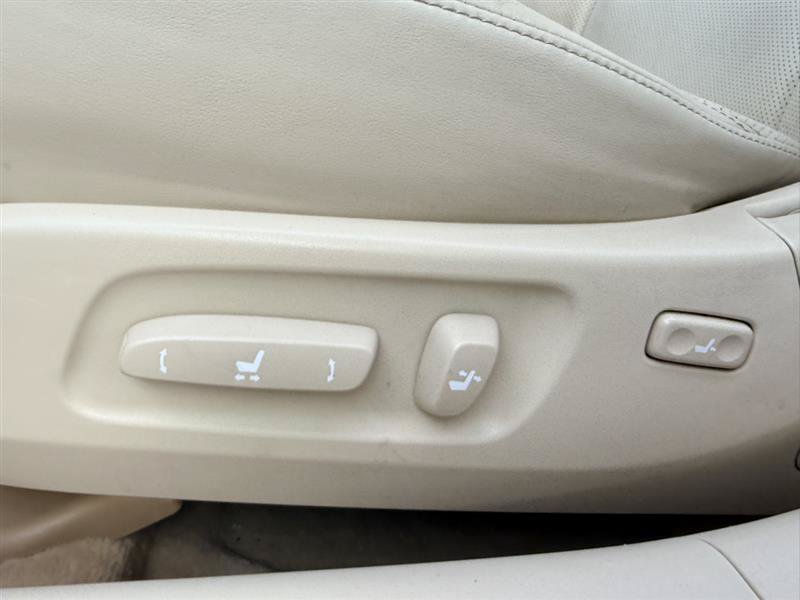 Used 2011 Lexus ES 350 FWD image 32