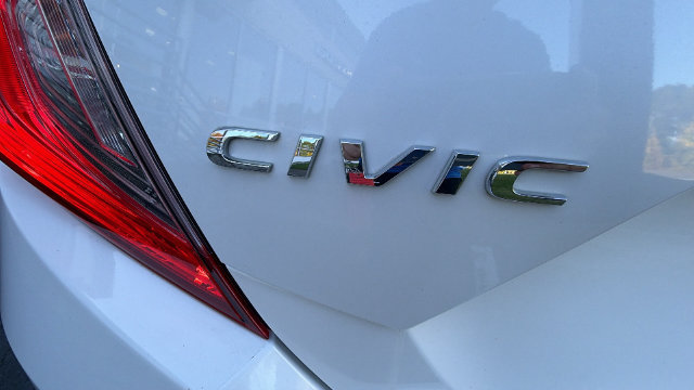 Used 2018 Honda Civic EX-T image 9