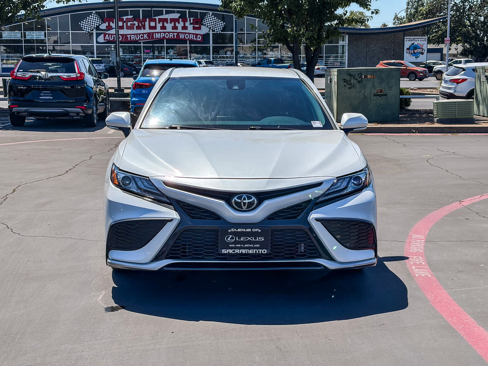 Used 2023 Toyota Camry XSE FWD image 6