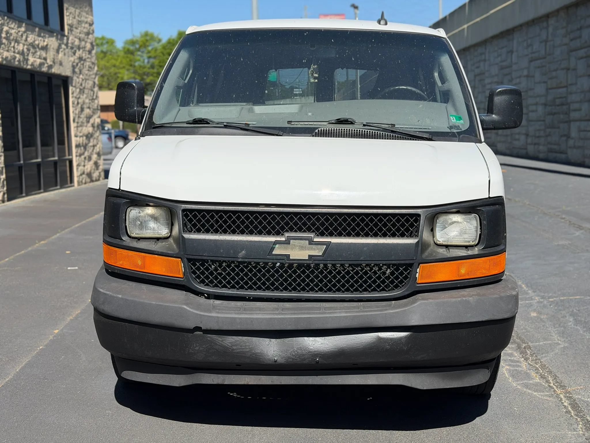 Used 2017 Chevrolet Express 2500 LS RWD image 4