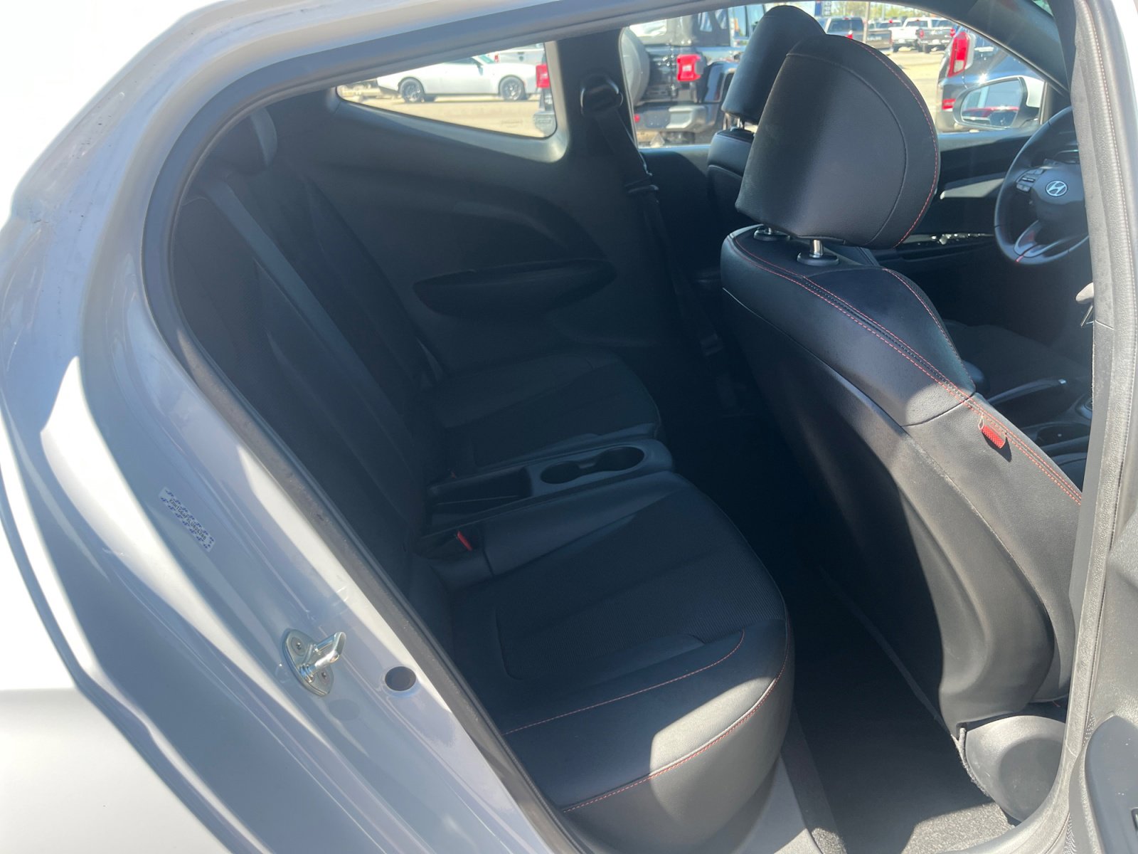 Used 2020 Hyundai Veloster 2.0 Premium image 17