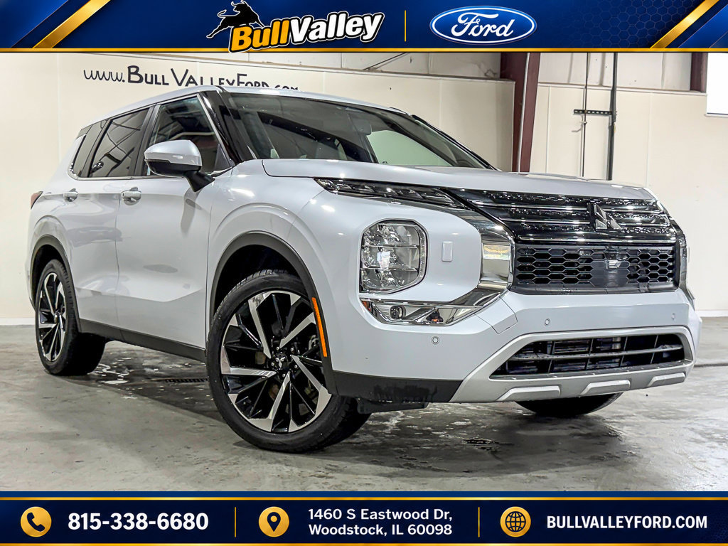 Used 2024 Mitsubishi Outlander SE