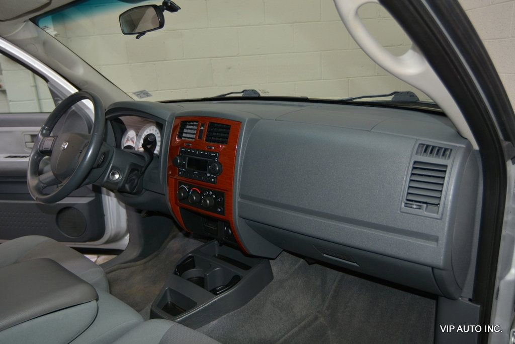 Used 2005 Dodge Dakota SLT AWD/4WD image 12