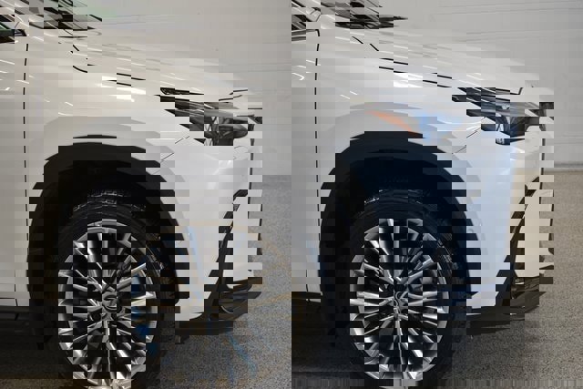 Used 2025 Lexus NX 350 Luxury image 13