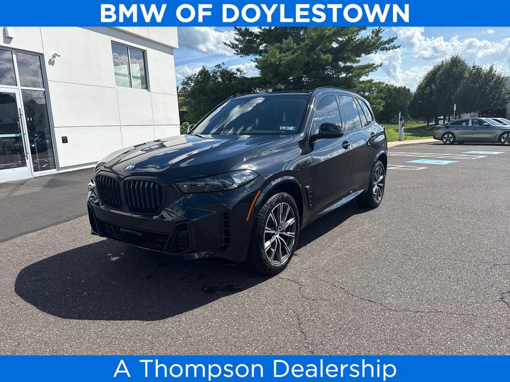 Used 2026 BMW X5 xDrive50e w/ M Sport Package AWD/4WD image 1
