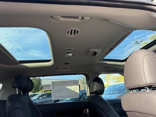 New 2025 Kia Carnival SX Prestige image 11