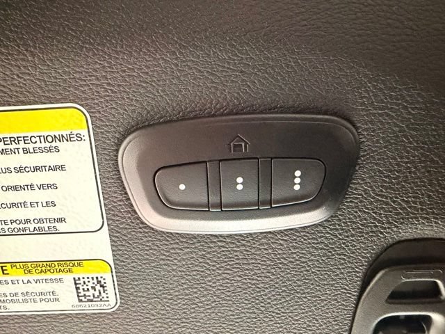 Used 2024 Jeep Wrangler Unlimited Sahara w/ Technology Group AWD/4WD image 43
