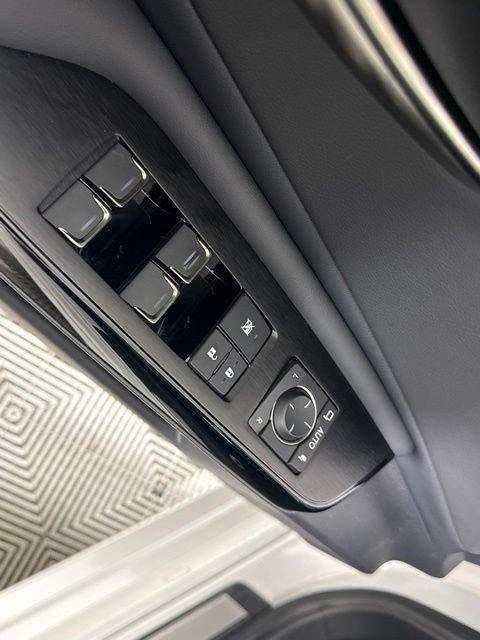Used 2025 Lexus ES 350 w/ Premium Package FWD image 30