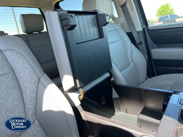 Used 2022 Toyota Tundra Limited w/ Power Package RWD image 40
