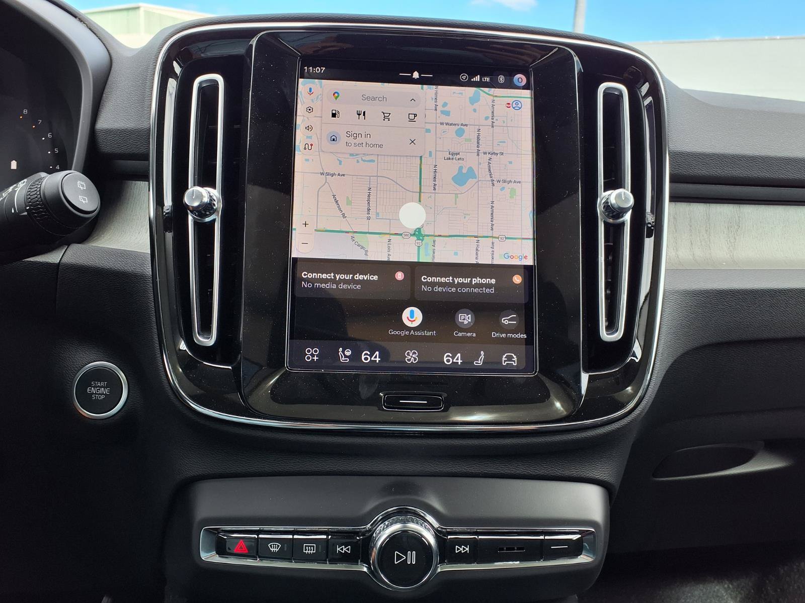New 2026 Volvo XC40 B5 Plus w/ Climate Package AWD/4WD image 16