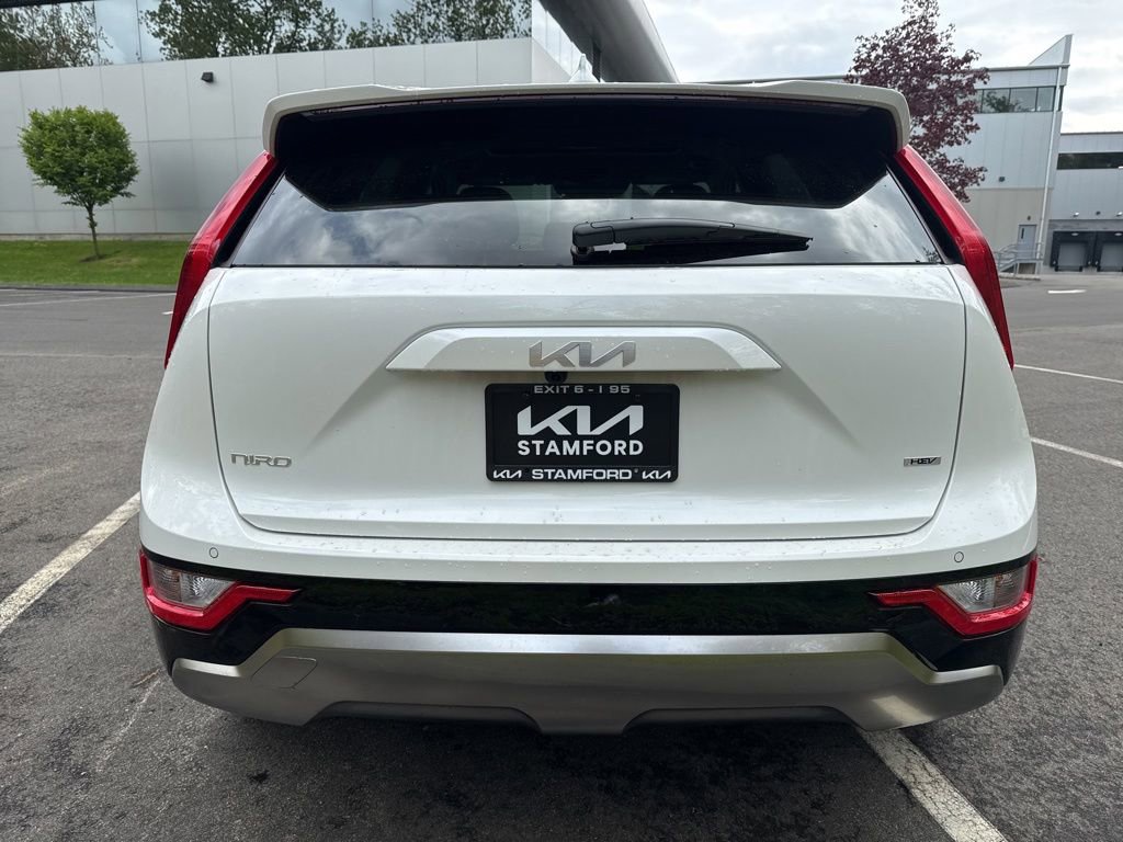 Used 2025 Kia Niro EX Touring FWD image 21