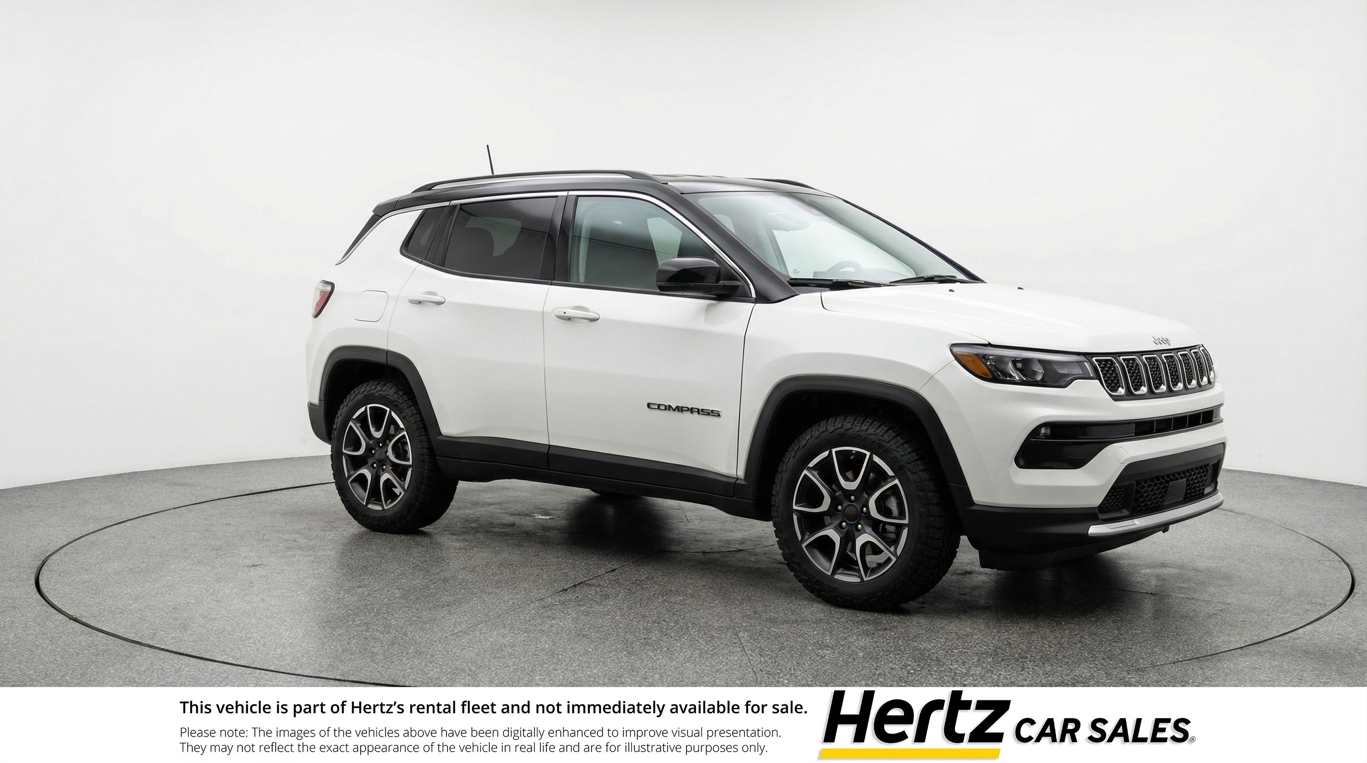 Used 2025 Jeep Compass Trailhawk AWD/4WD image 1
