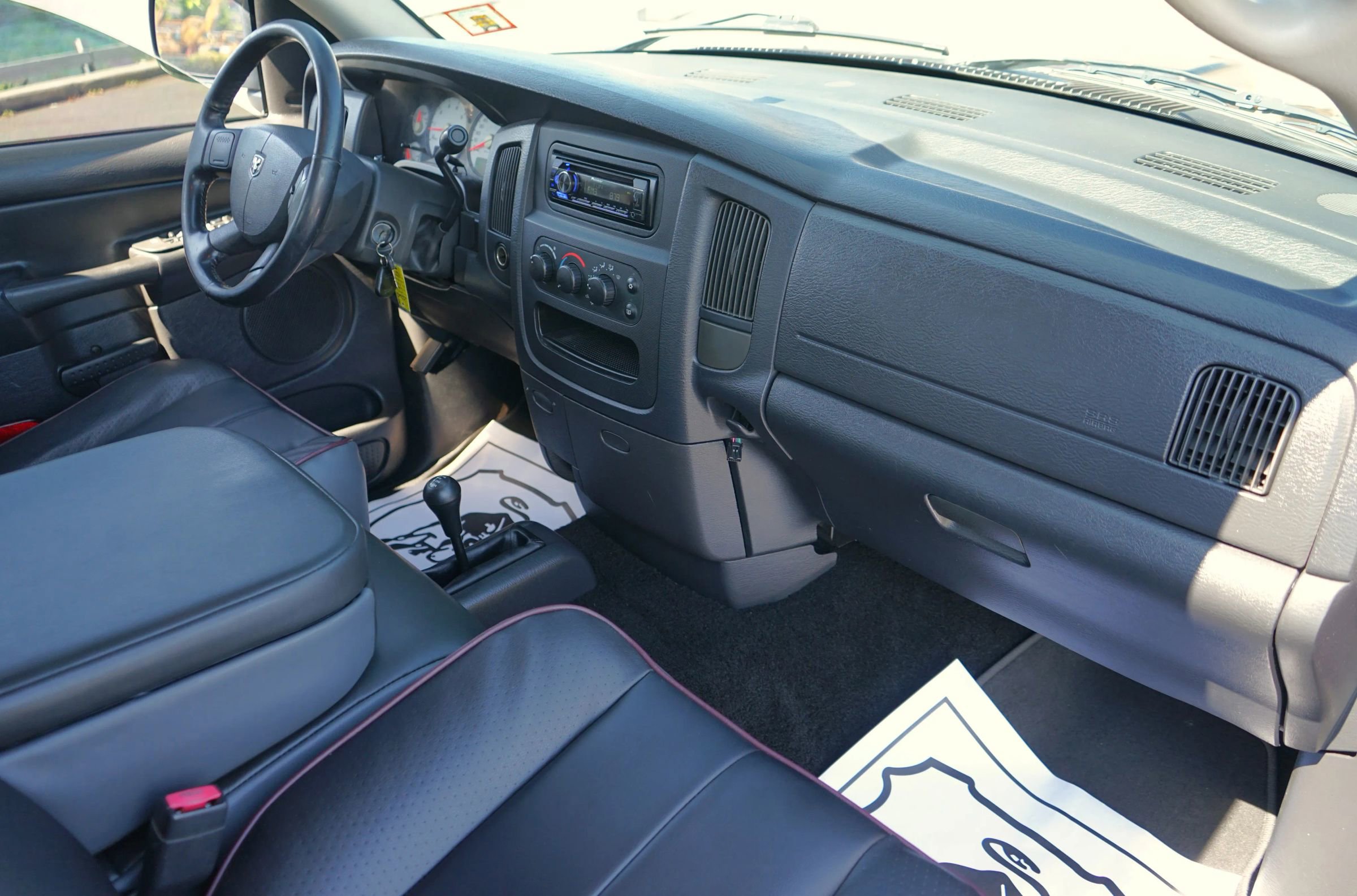 Used 2005 Dodge Ram 1500 Truck SLT image 27