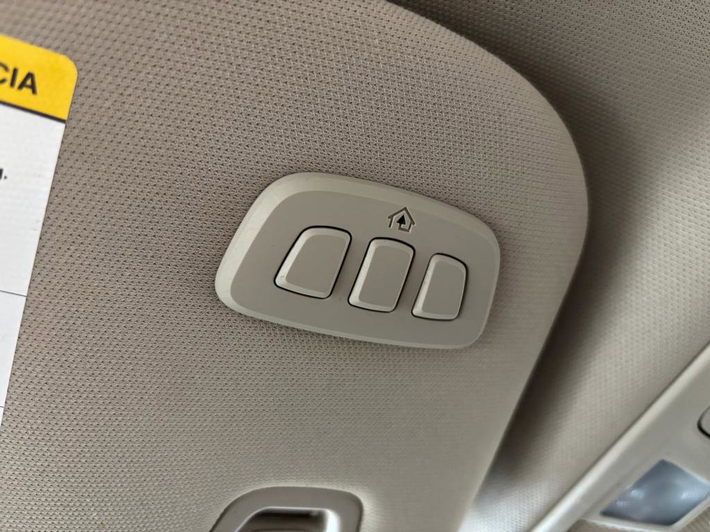 Used 2017 Lincoln Continental Select w/ Technology Package image 25