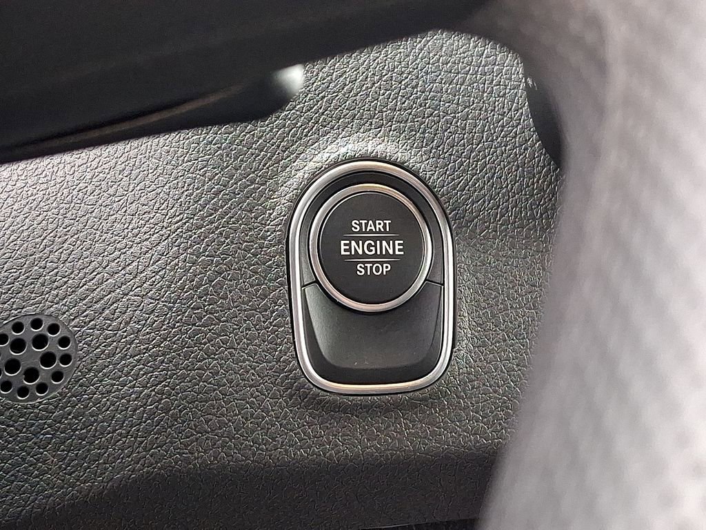 Used 2025 Mercedes-Benz Sprinter 2500 image 22