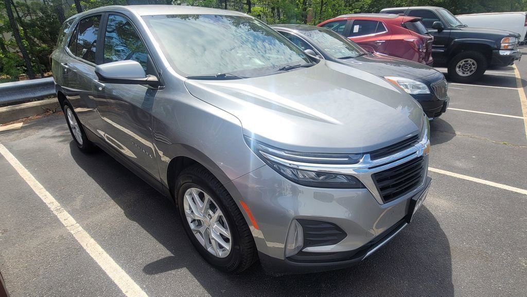 Used 2023 Chevrolet Equinox LT w/ Driver Convenience Package FWD image 6