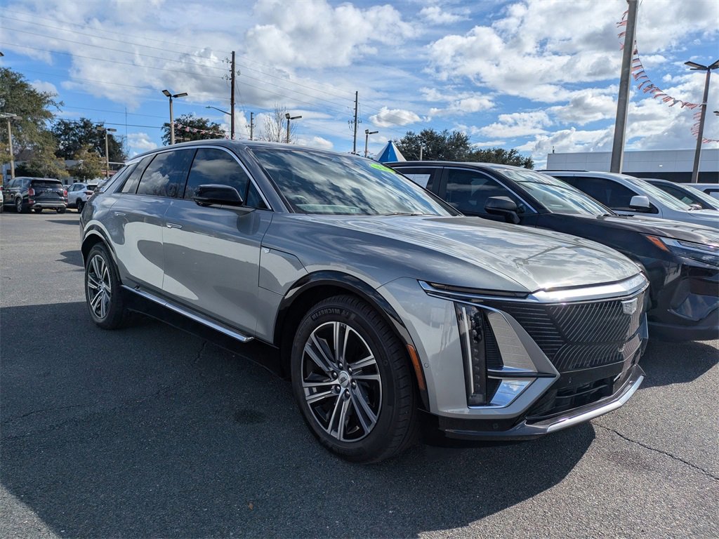 Used 2024 Cadillac Lyriq Luxury