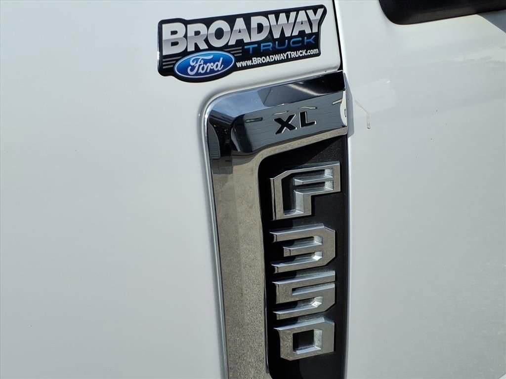 Used 2018 Ford F350 XL w/ Power Equipment Group image 30