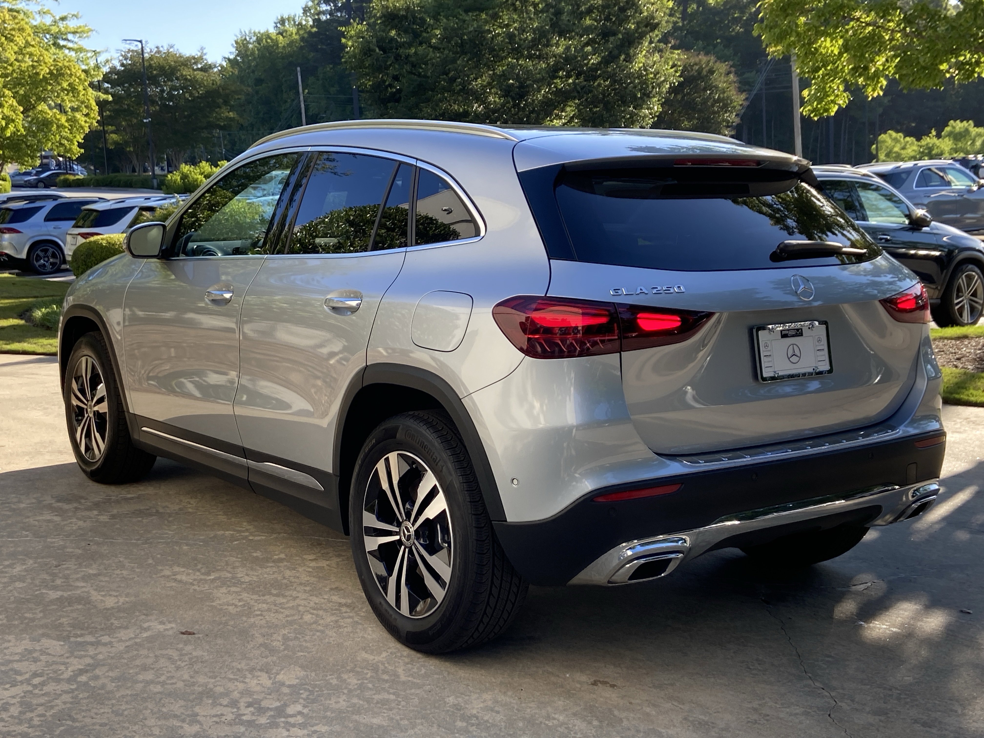 Certified 2025 Mercedes-Benz GLA 250 image 12