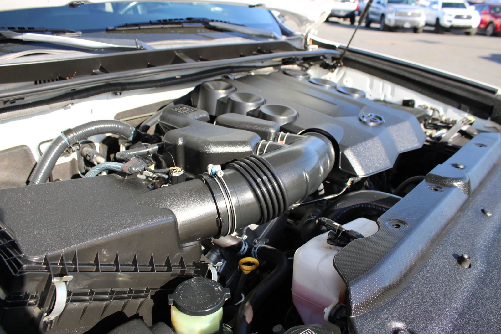Used 2014 Toyota 4Runner SR5 Premium image 43