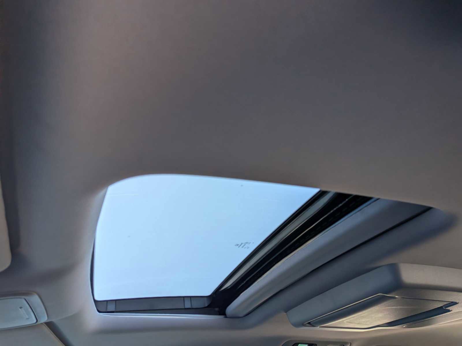 Certified 2018 Honda Odyssey EX-L image 17