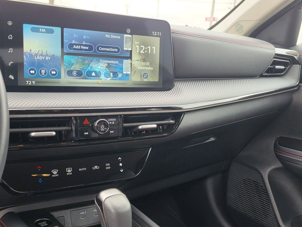 Used 2025 Nissan Kicks SR image 24