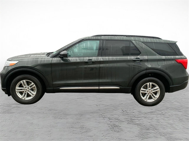 Used 2022 Ford Explorer XLT w/ Class IV Trailer Tow Package image 5