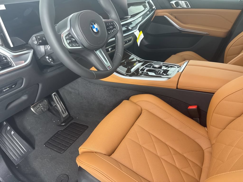 New 2026 BMW X5 xDrive40i w/ M Sport Package AWD/4WD image 12