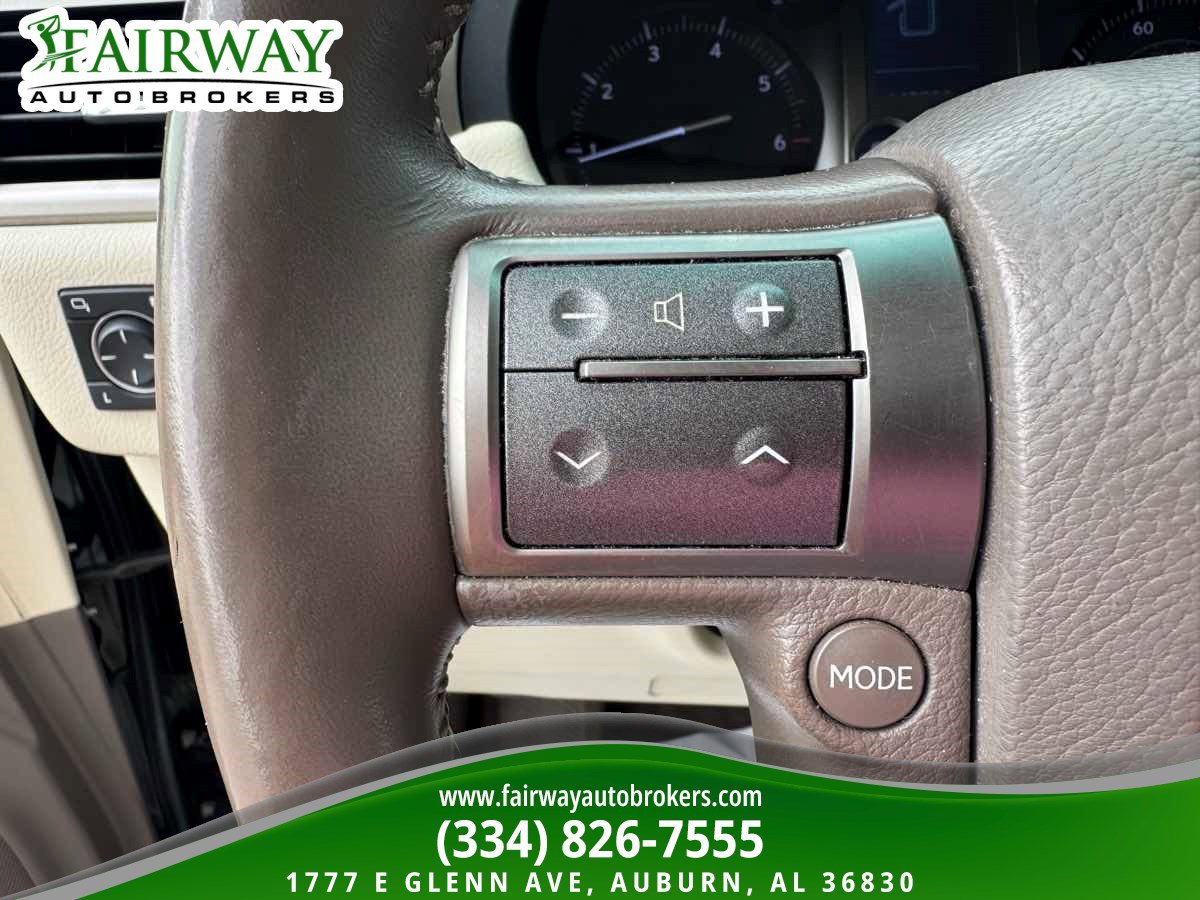 Used 2013 Lexus GX 460 Premium AWD/4WD image 25