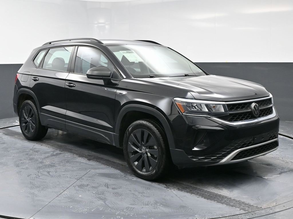 Used 2023 Volkswagen Taos S image 3